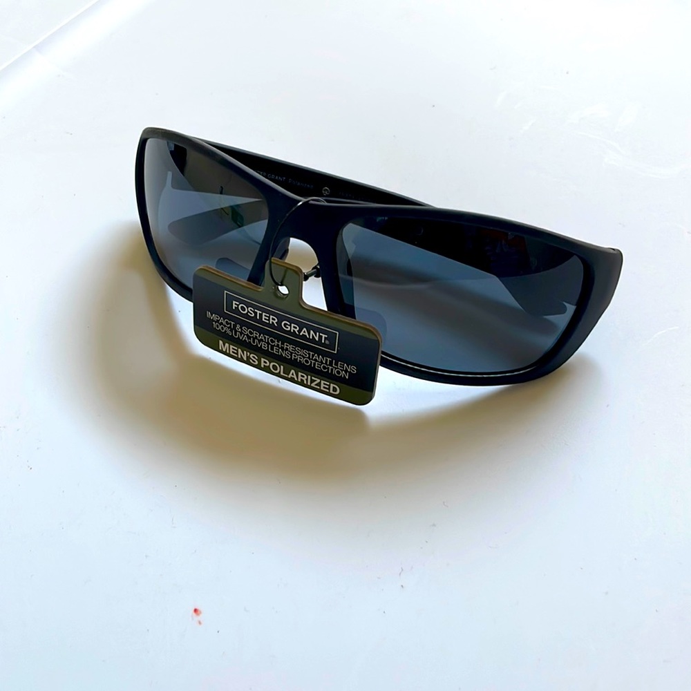 Foster Grant Mens Polarized Sunglasses